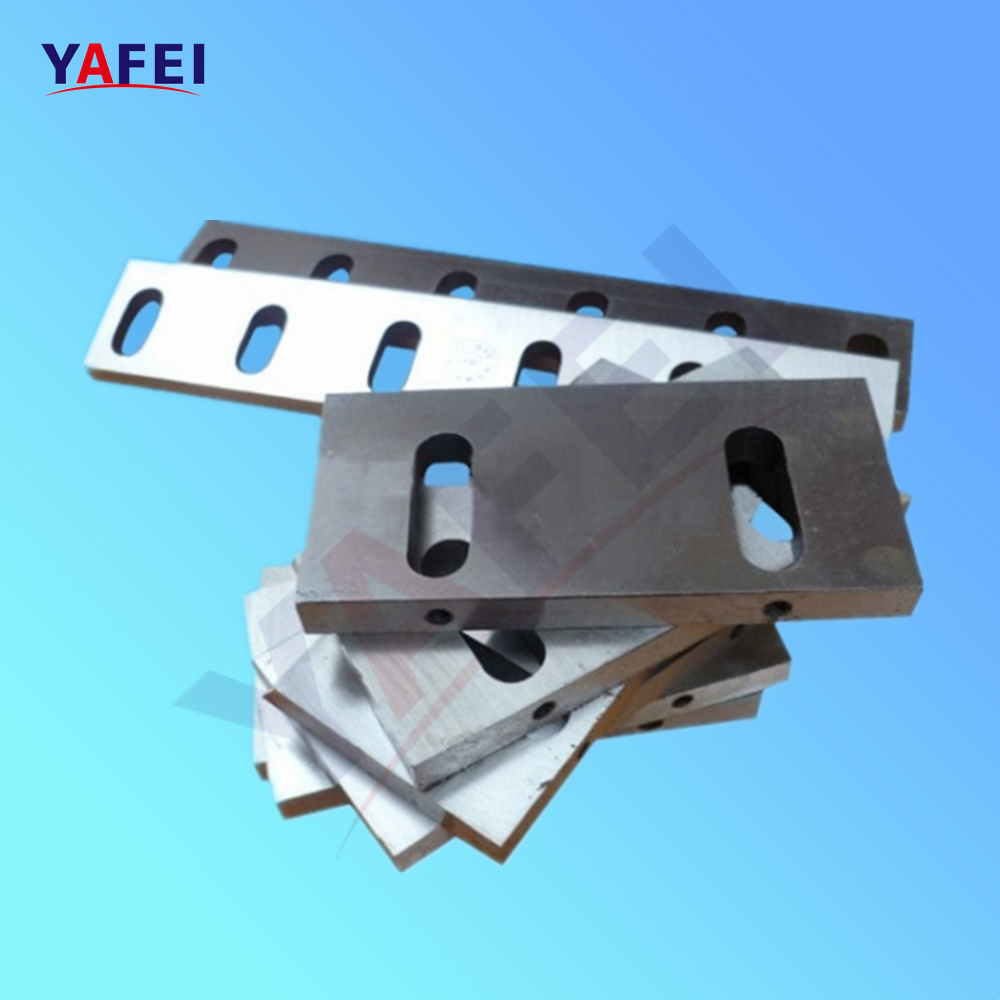 Rotor and Stationary Crusher Blades
