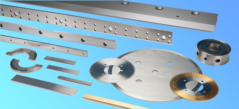 Doctor blade implementation on a printing press cylinder